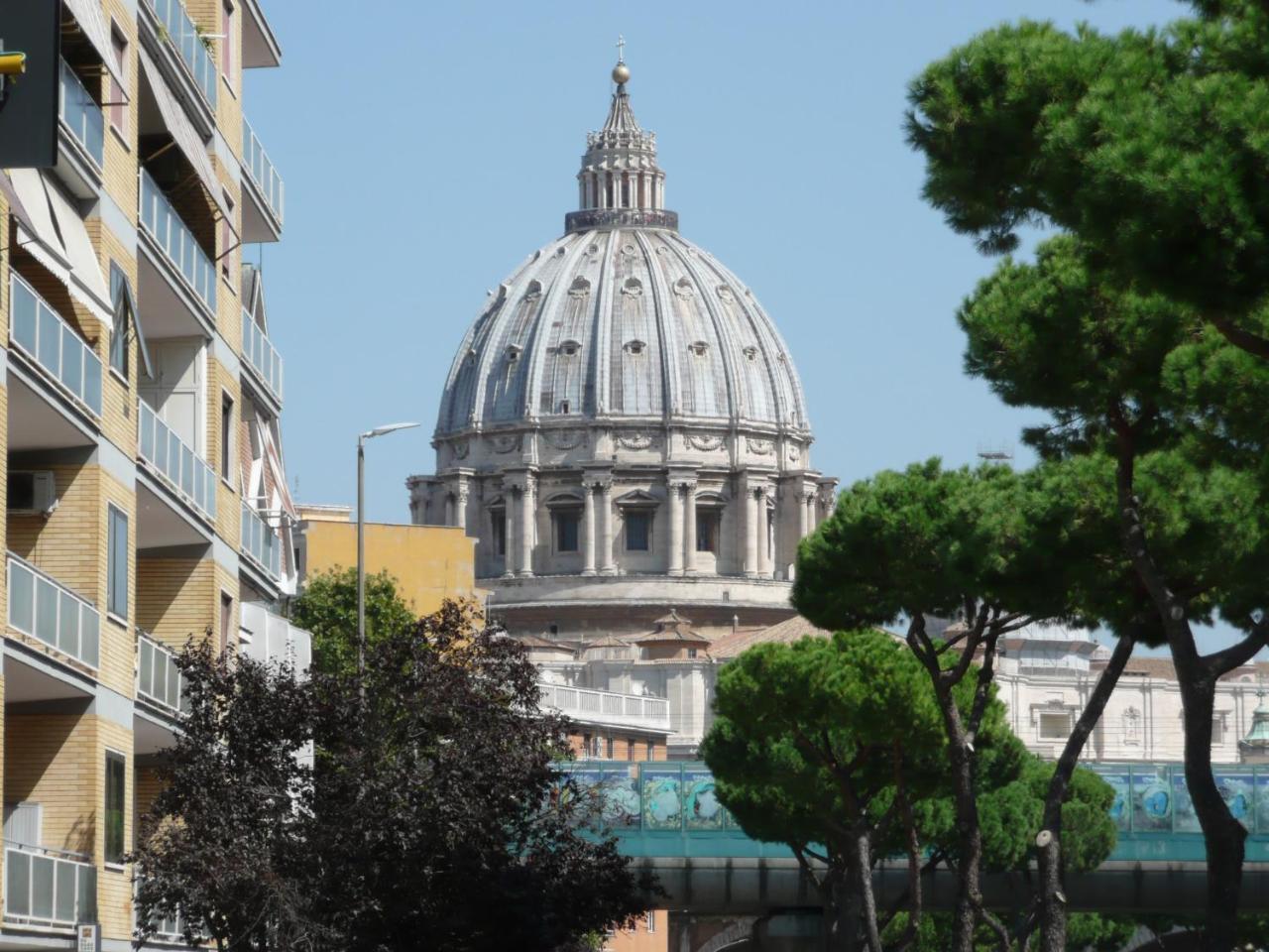 B&B Alla Cupola Di San Pietro Рим Екстер'єр фото